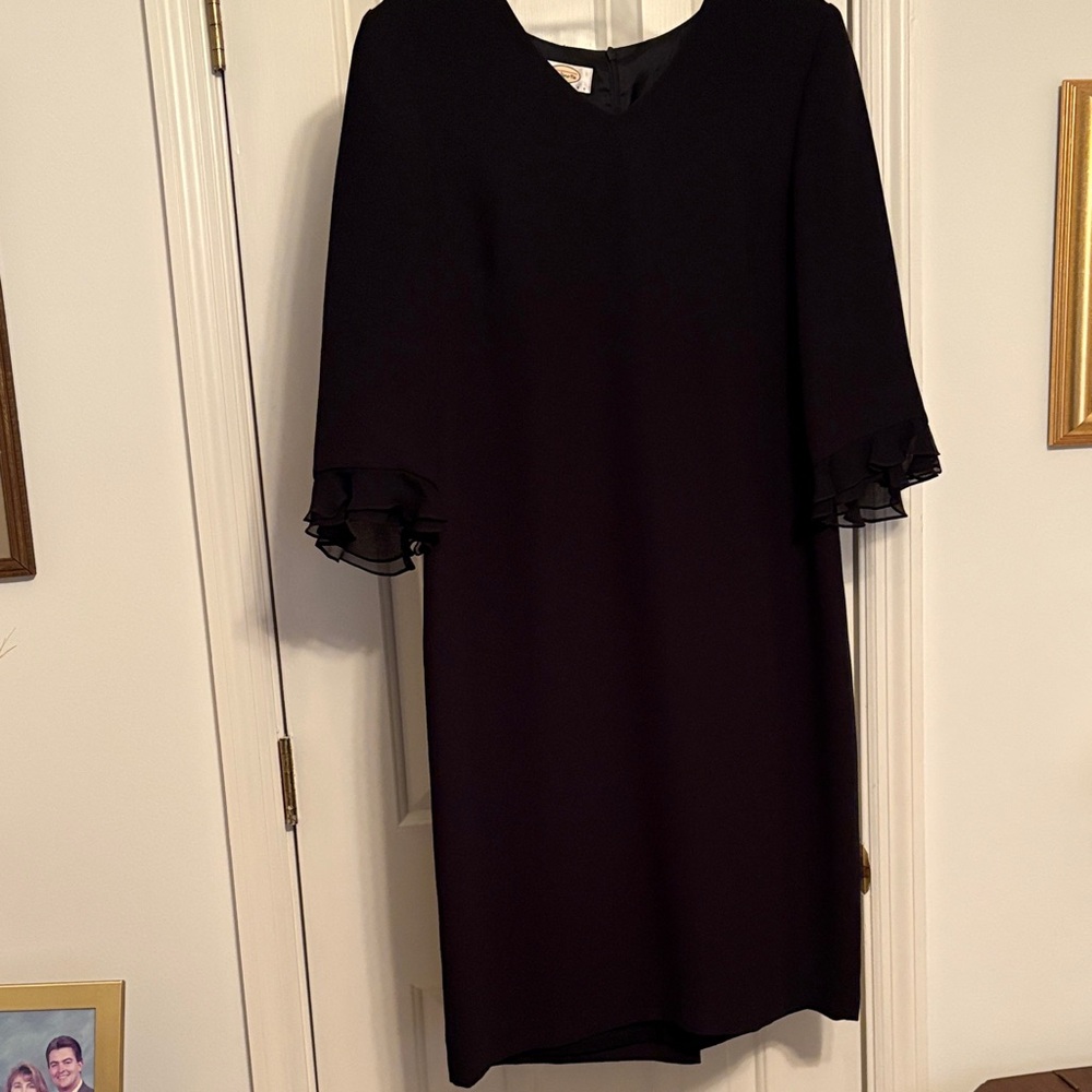 Talbots Size 10 Black Lined Dress with Ruffled 3/4 Sleeve